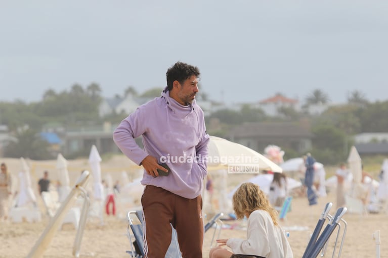 Emilia Attias y su novio, Guillermo Freire en Punta del Este (Fotos: RS Fotos).