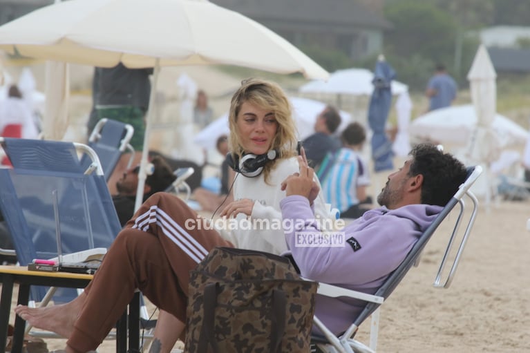 Emilia Attias y su novio, Guillermo Freire en Punta del Este (Fotos: RS Fotos).