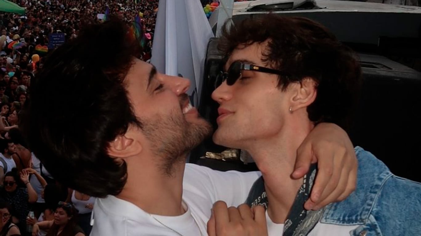 En el Día del Orgullo, Lizardo Ponce festejó con su novio y compartió el dulce mensaje que le mandó su papá.