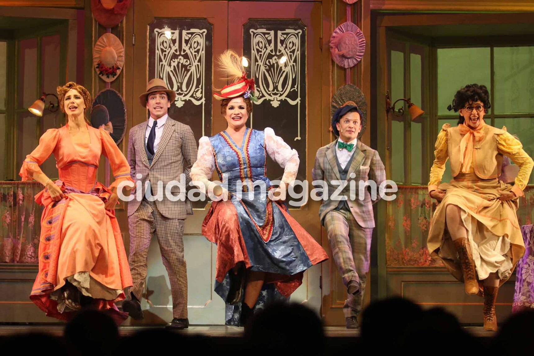  en el estreno de Hello Dolly! (Foto: Movilpress)