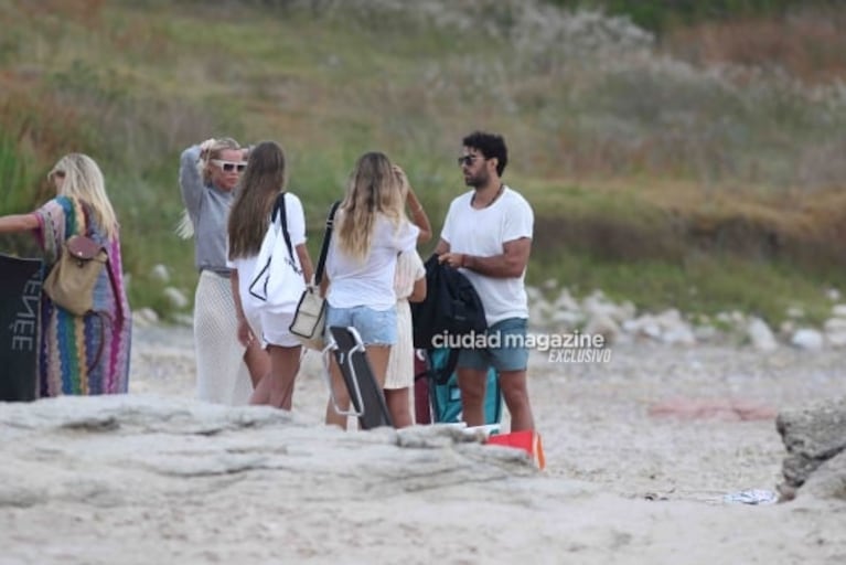 En fotos: el reencuentro de Nicole Neumann con sus hijas en Punta del Este