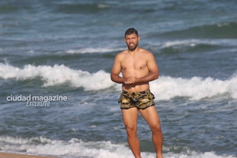 En fotos, las vacaciones del Kun Agüero su hijo Benjamín y Sofía Calzetti en Punta del Este