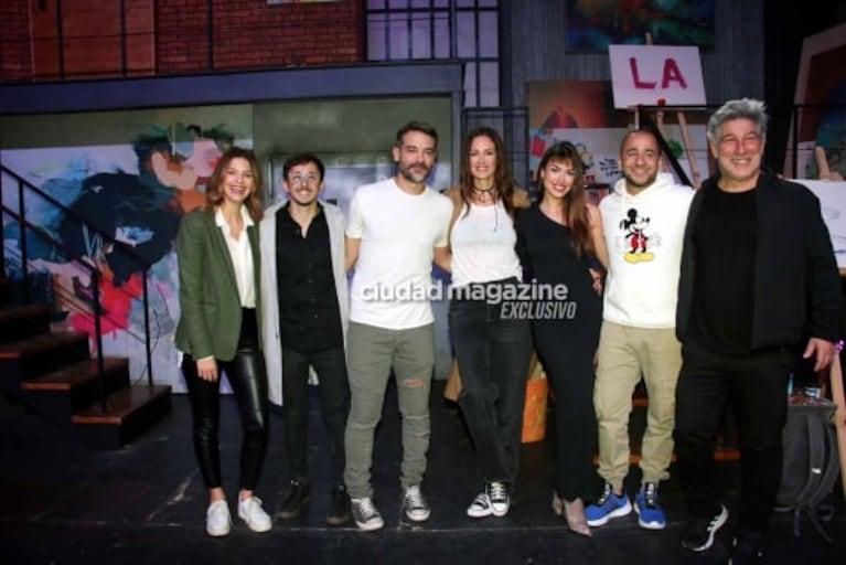 En fotos, Paula Chaves y Pedro Alfonso estrenaron Un Plan Perfecto: el look de los famosos