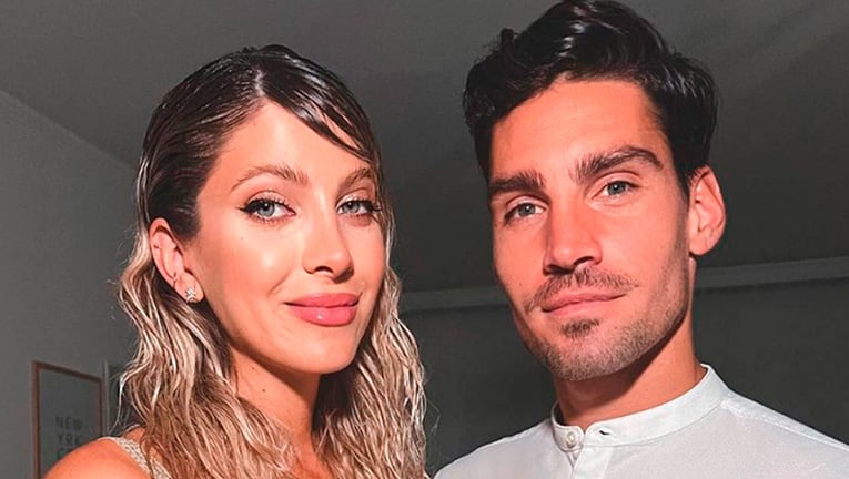 En ropa interior, Cande Ruggeri mostró su pancita de casi 9 meses de embarazo con su novio.