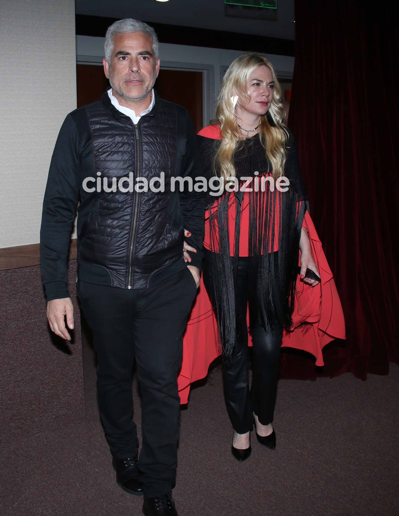 Esmeralda Mitre y Juan Cruz Padilla en la función de prensa de No a la guita. (Foto: Movilpress)