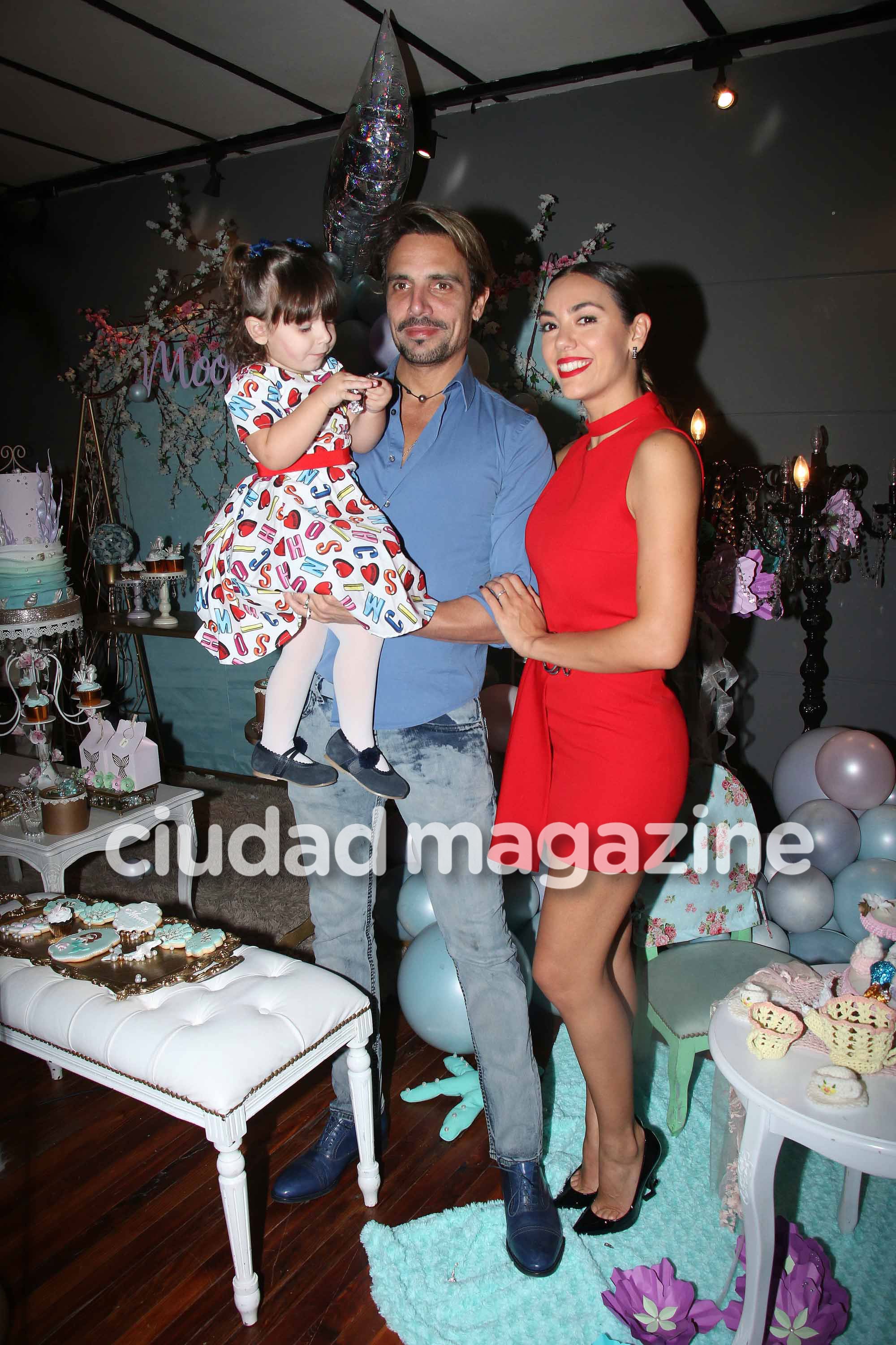 ¡Espiá! Las fotos del divertido cumpleaños de Moorea, la hija de Floppy Tesouro: amigas famosas y una súper torta. (Foto: Movilpress)