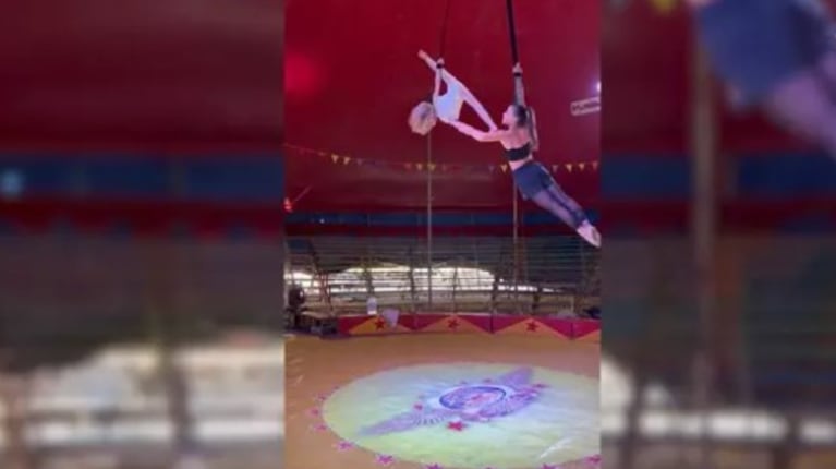 Esta niña de tan solo seis años ya es una artista del circo aéreo