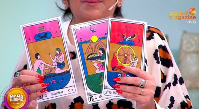 Estefi Berardi consultó el tarot para saber sobre su futuro laboral tras la abrupta renuncia a LAM