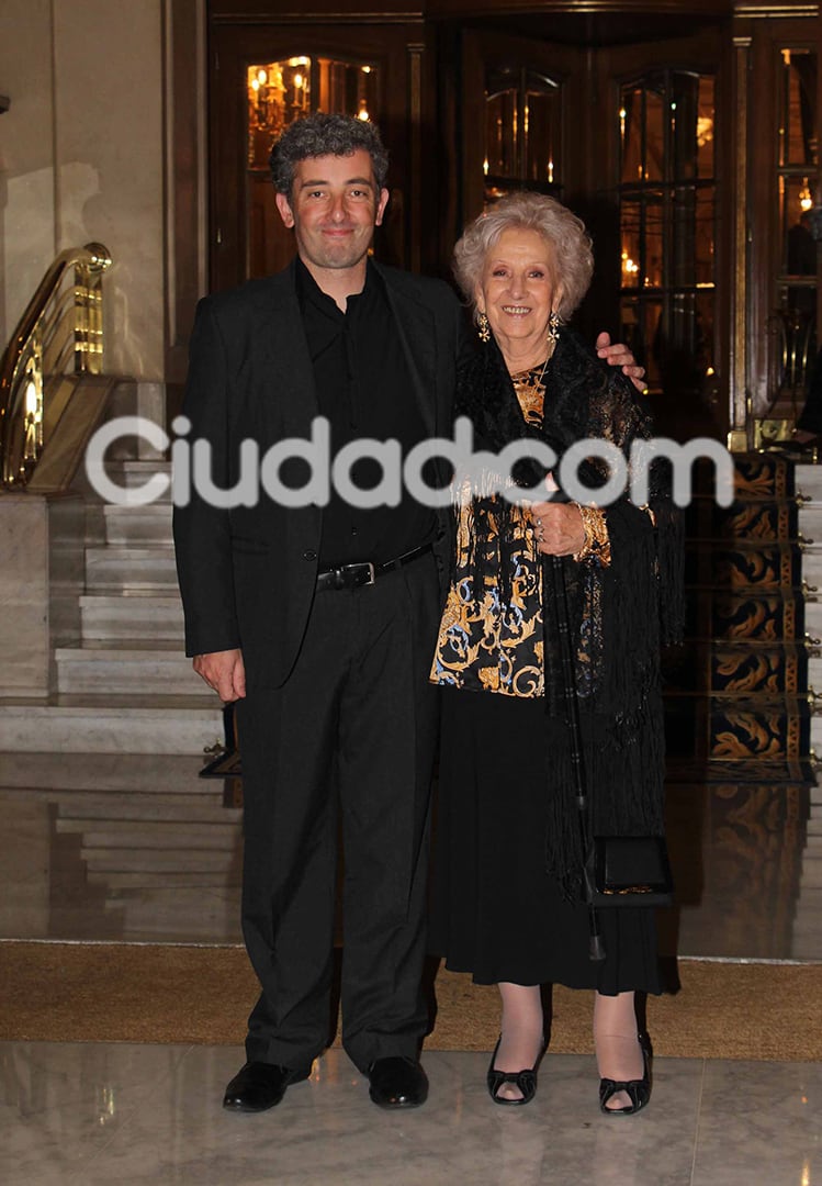 Estela de Carlotto y su nieto, Ignacio. (Foto: Movilpress)