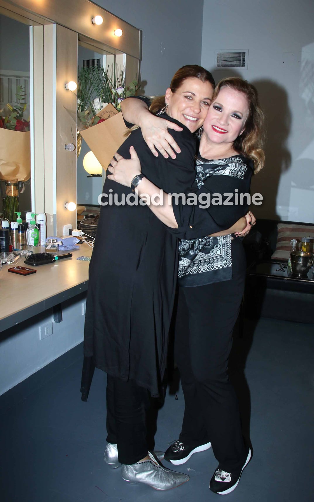 Eugenia Tobal y Lucía Galán en el estreno de Hello Dolly! (Foto: Movilpress)