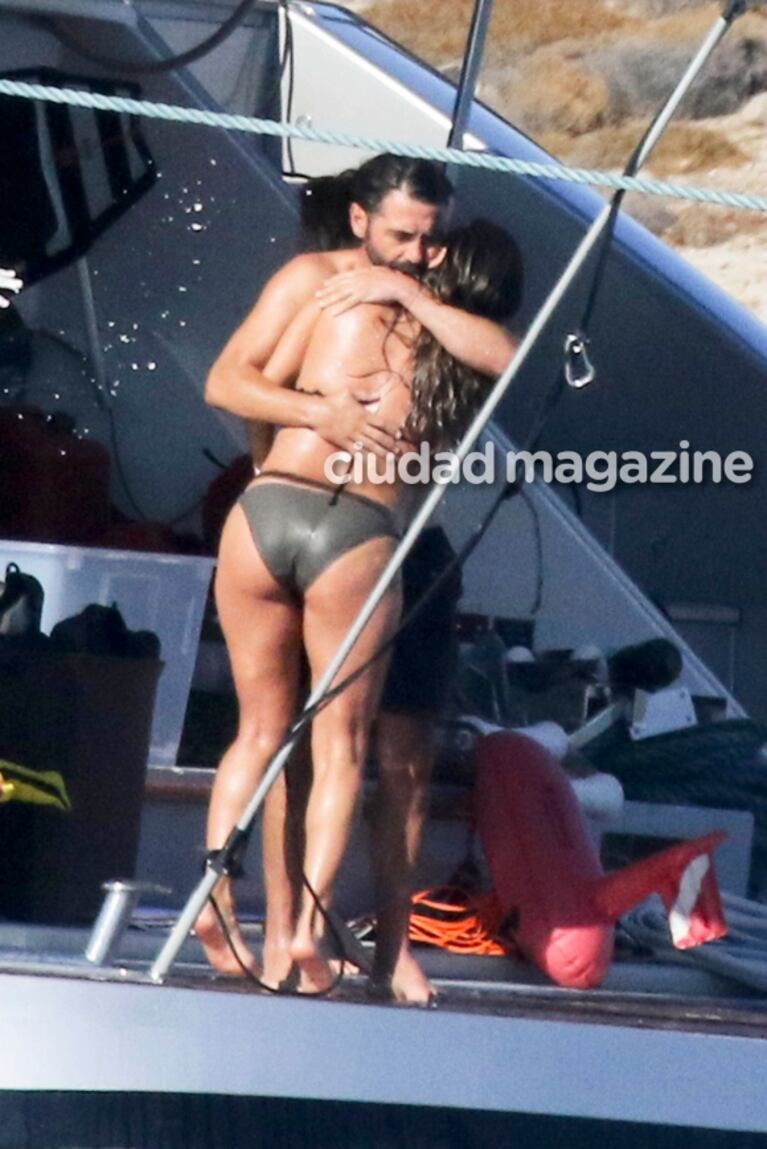 Eva Longoria y su marido, apasionados en Grecia: ¡espiá las fotos de la pareja a los arrumacos! 