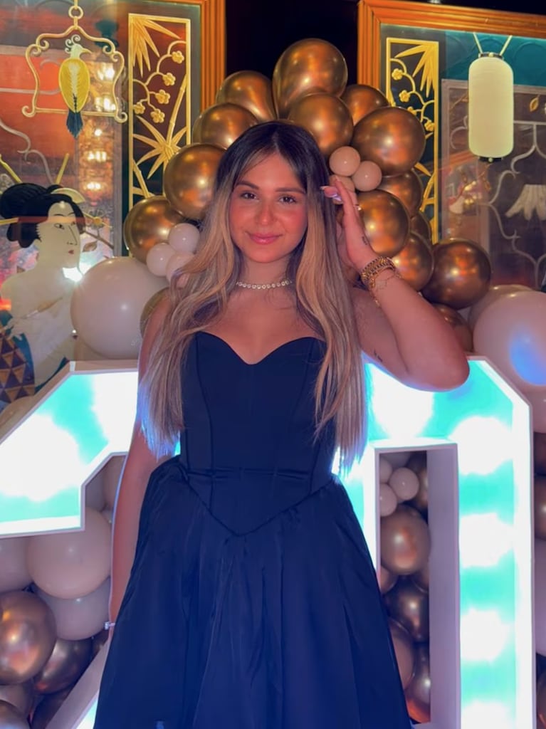 Eva lució su cambio de look en su fiesta de cumple.