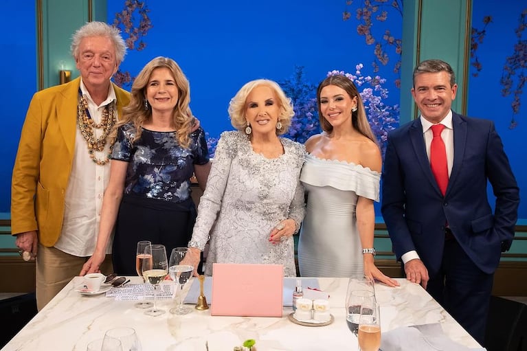 Evangelina Anderson fue invitada este verano a La noche de Mirtha