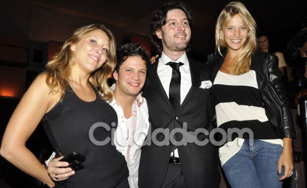 Ezequiel Rodríguez con los hermanos Lopilato en el estreno de prensa de El Pozo. (Foto: Jennifer Rubio)