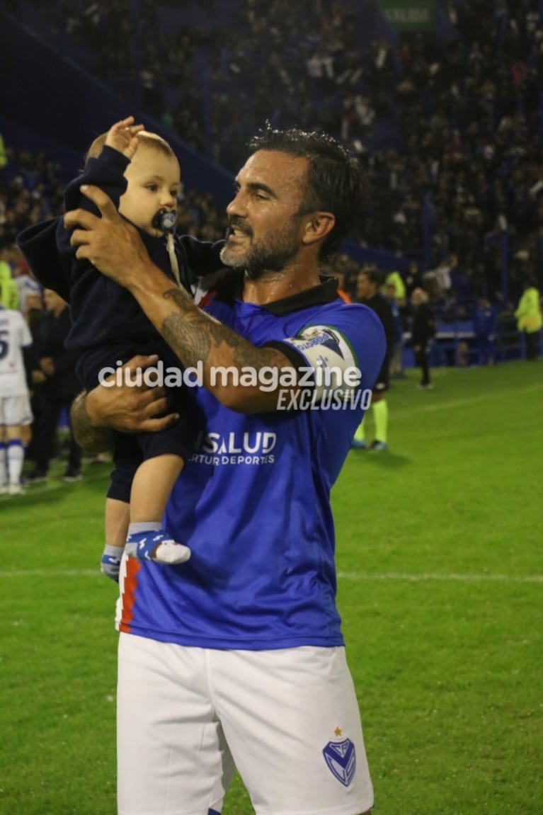 Fabián Cubero se despidió del fútbol y fue acompañado por Mica Viciconte, sus hijos y famosos: las fotos