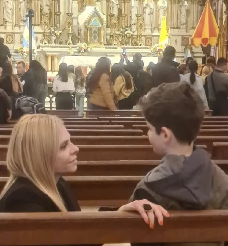 Fabiana y Antonito en la Virgen de Luján.