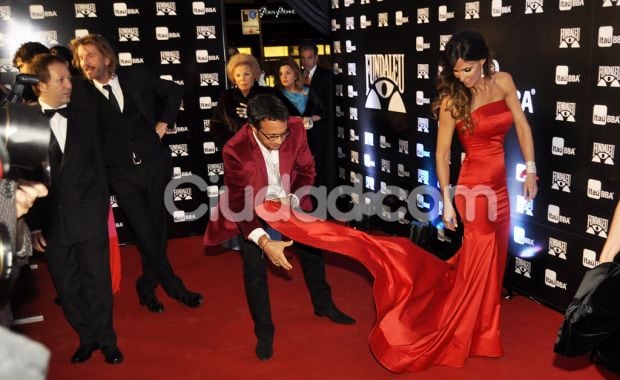 Facundo Arana y María Susini, impactantes en la gala de Fundaleu (Foto: Jennifer Rubio). 