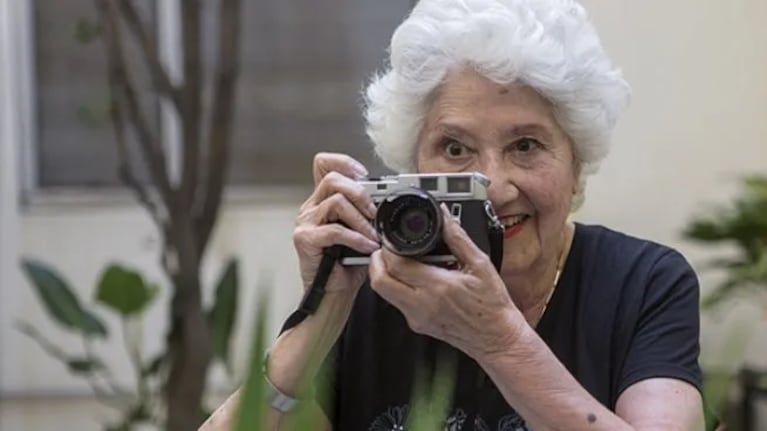 Falleció la Sara Facio a los 92 años: destacada fotógrafa y expareja de María Elena Walsh