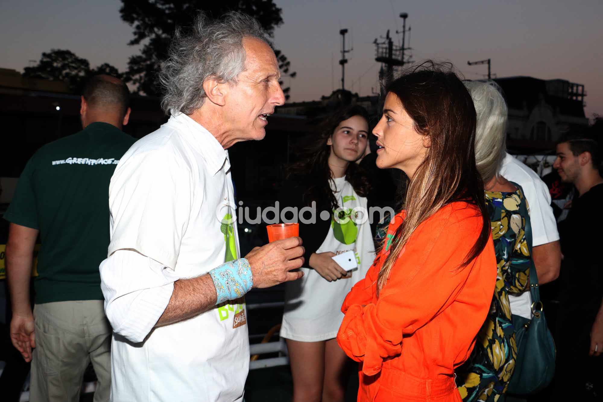 Famosos argentinos, activistas náuticos comprometidos en el puerto de Buenos Aires