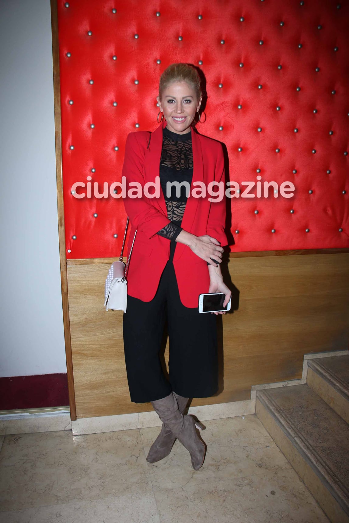 Famosos en el estreno de Mentiras inteligentes. (Foto: Movilpress)