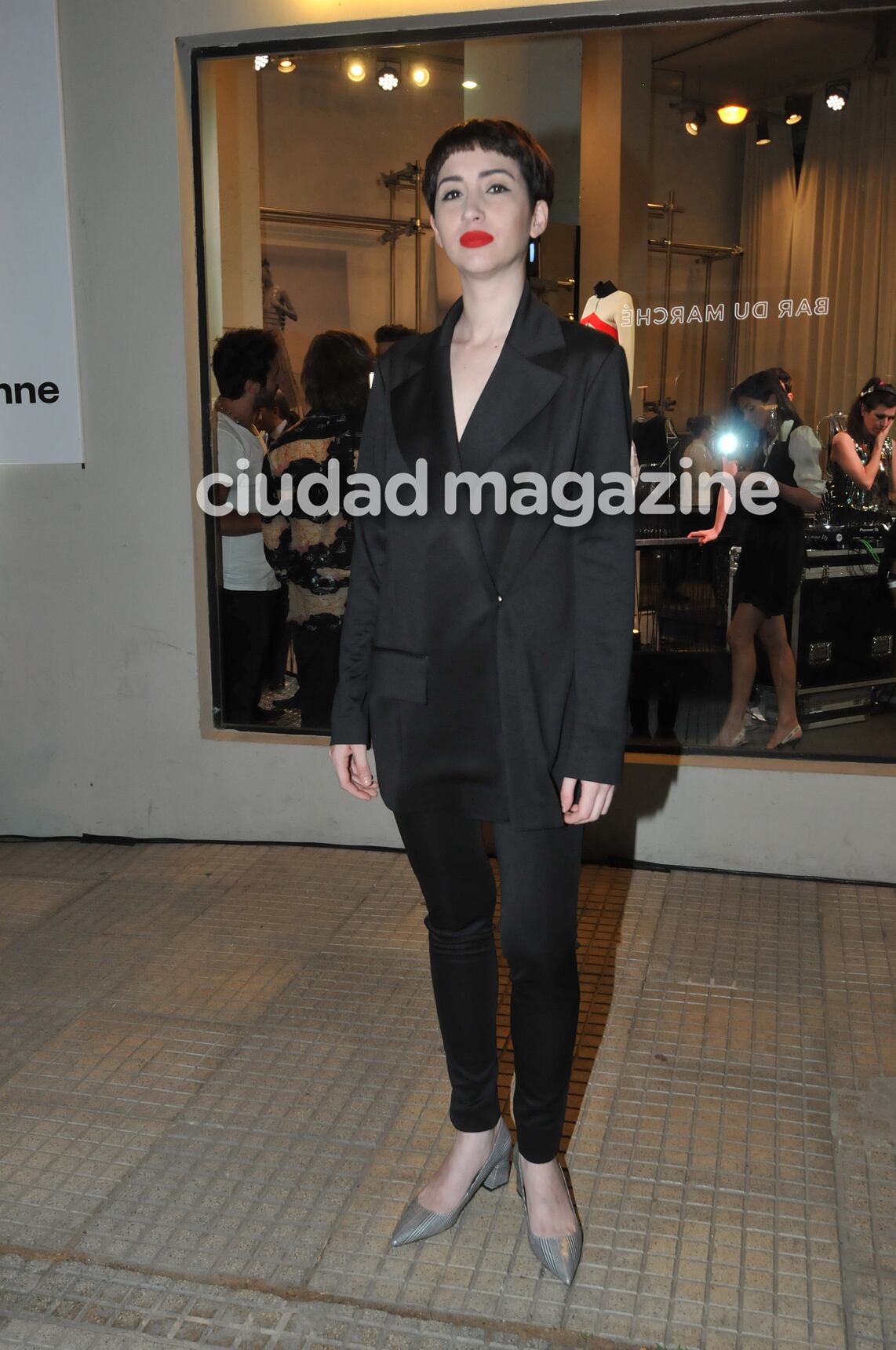 Famosos en un evento de moda y diseño (Foto: Movilpress)