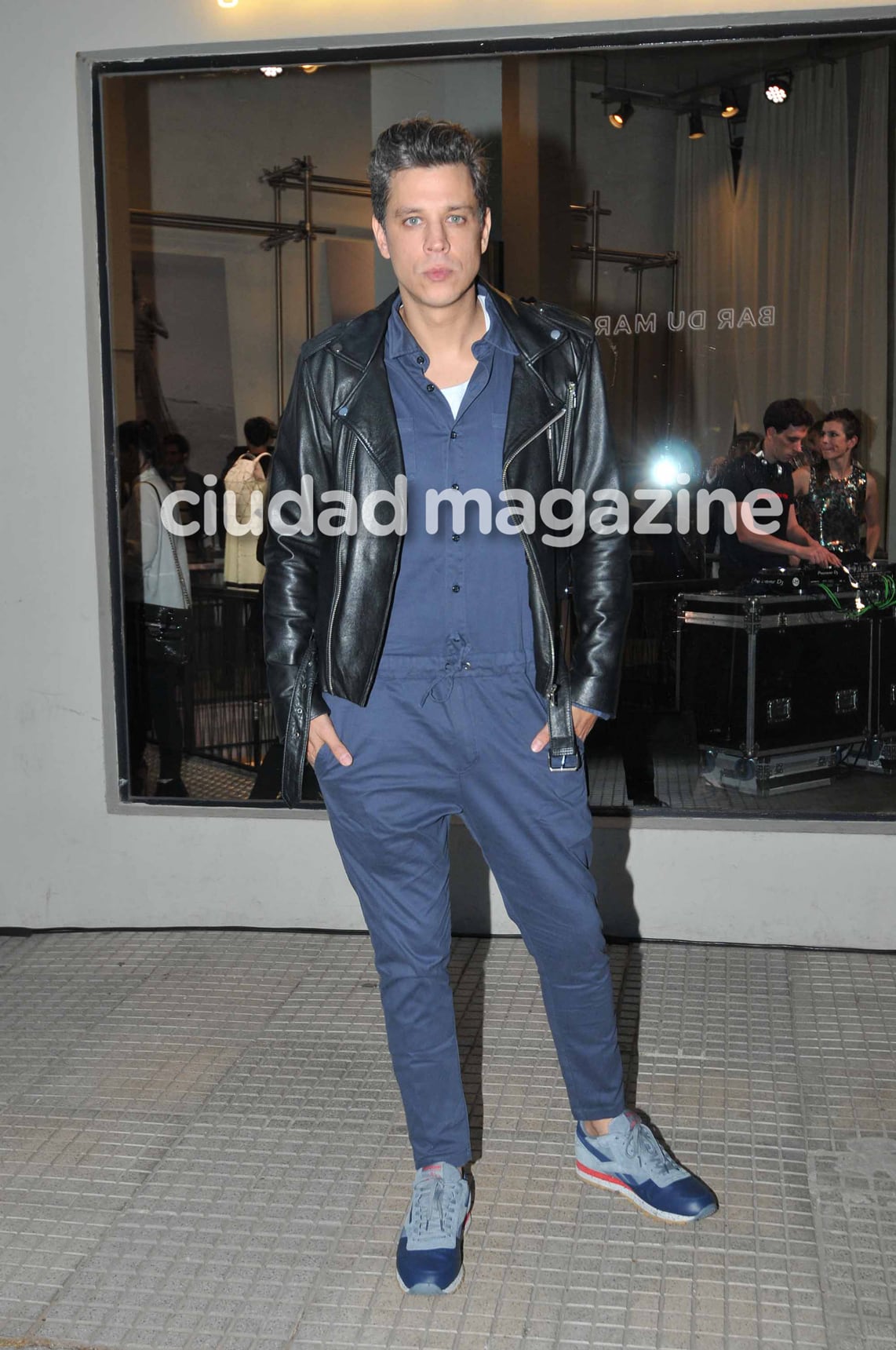 Famosos en un evento de moda y diseño (Foto: Movilpress)