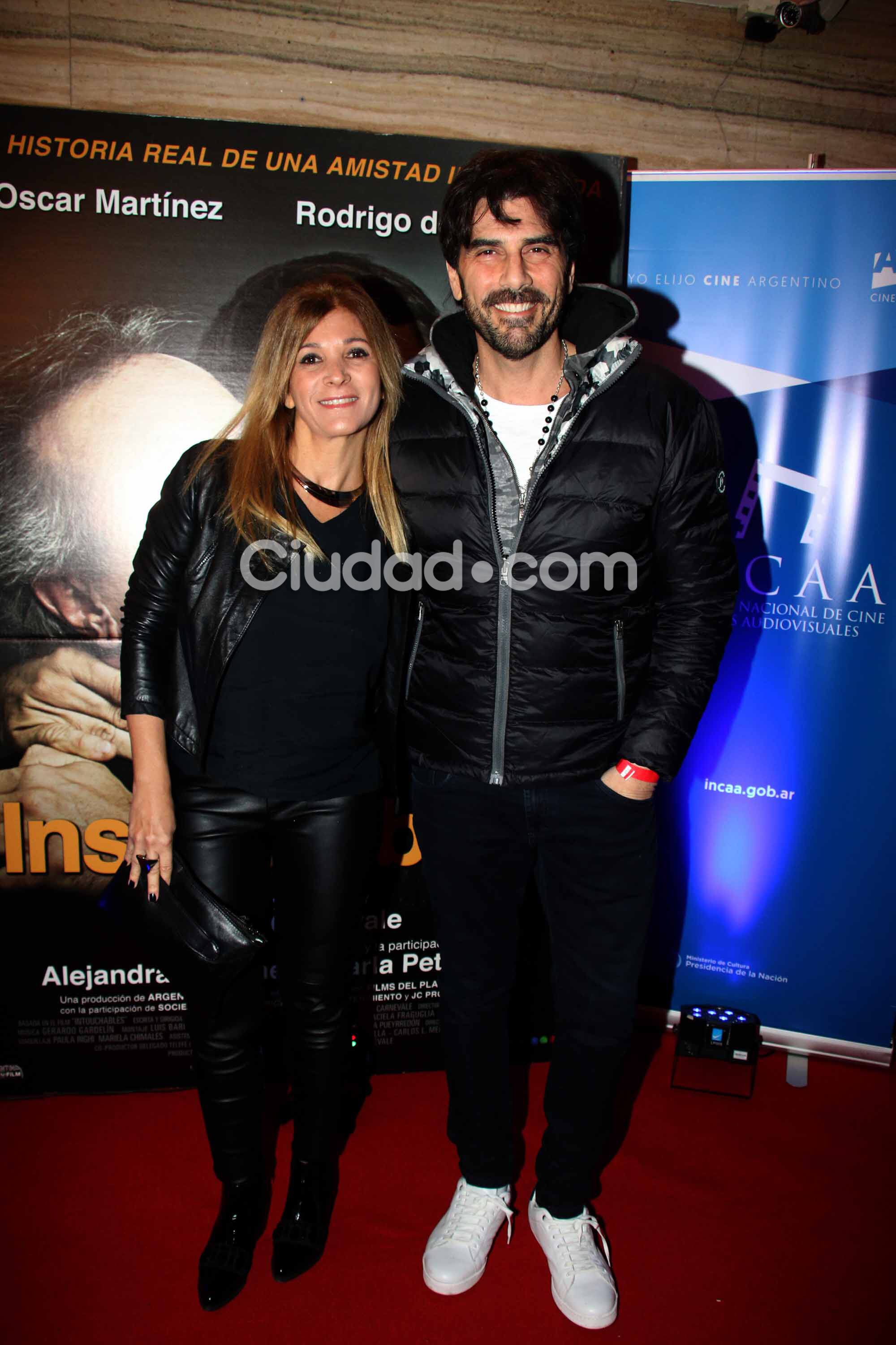 Famosos, parejas y muchos looks en el estreno del nuevo filme de De la Serna y Martínez. (Foto: Movilpress)