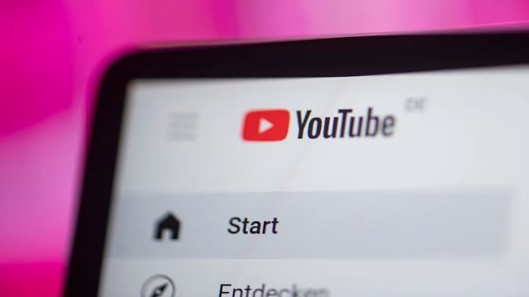 Famosos y músicos podrán solicitar la retirada de YouTube de contenido generado por IA que les suplante