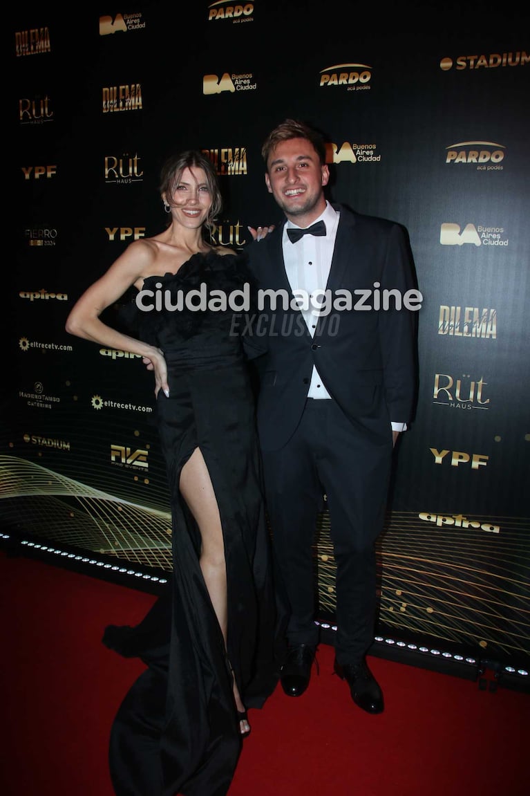 Ferbo y Cande Ruggeri en los Premios Martín Fierro Digital 2024 (Foto: Movilpress)