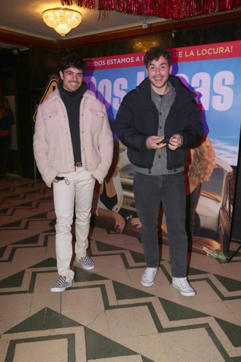 Fernando Dente y su novio, Nicolás Di Pace, disfrutaron de una noche a puro romanticismo en Buenos Aires