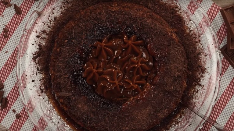 Flan de chocolate: una receta perfecta para sorprender a todos en la mesa a la hora del postre 