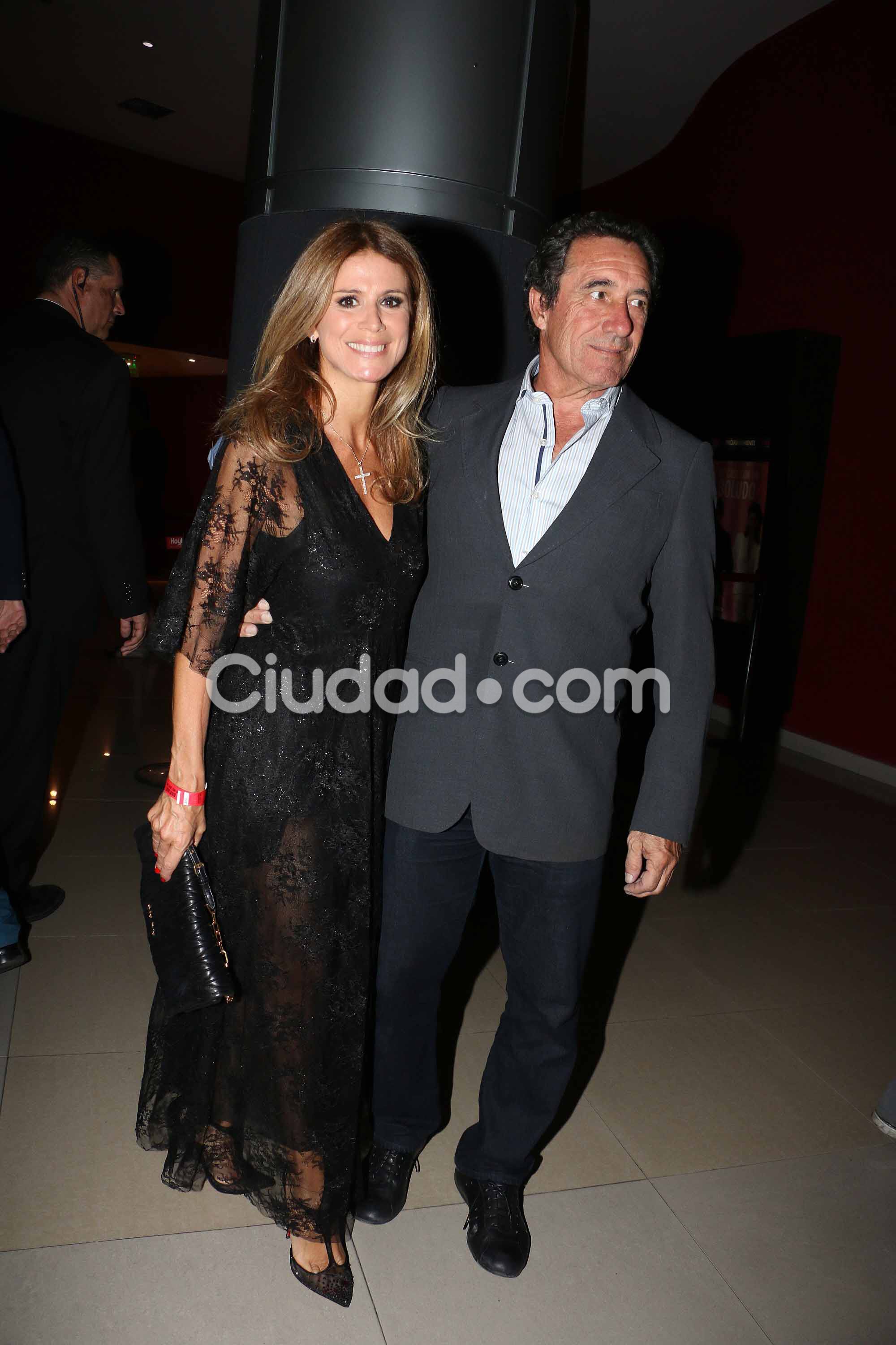 Flavia Palmiero y Luis Scalella fueron a ver el estreno. Foto: Movilpress-Ciudad.com.