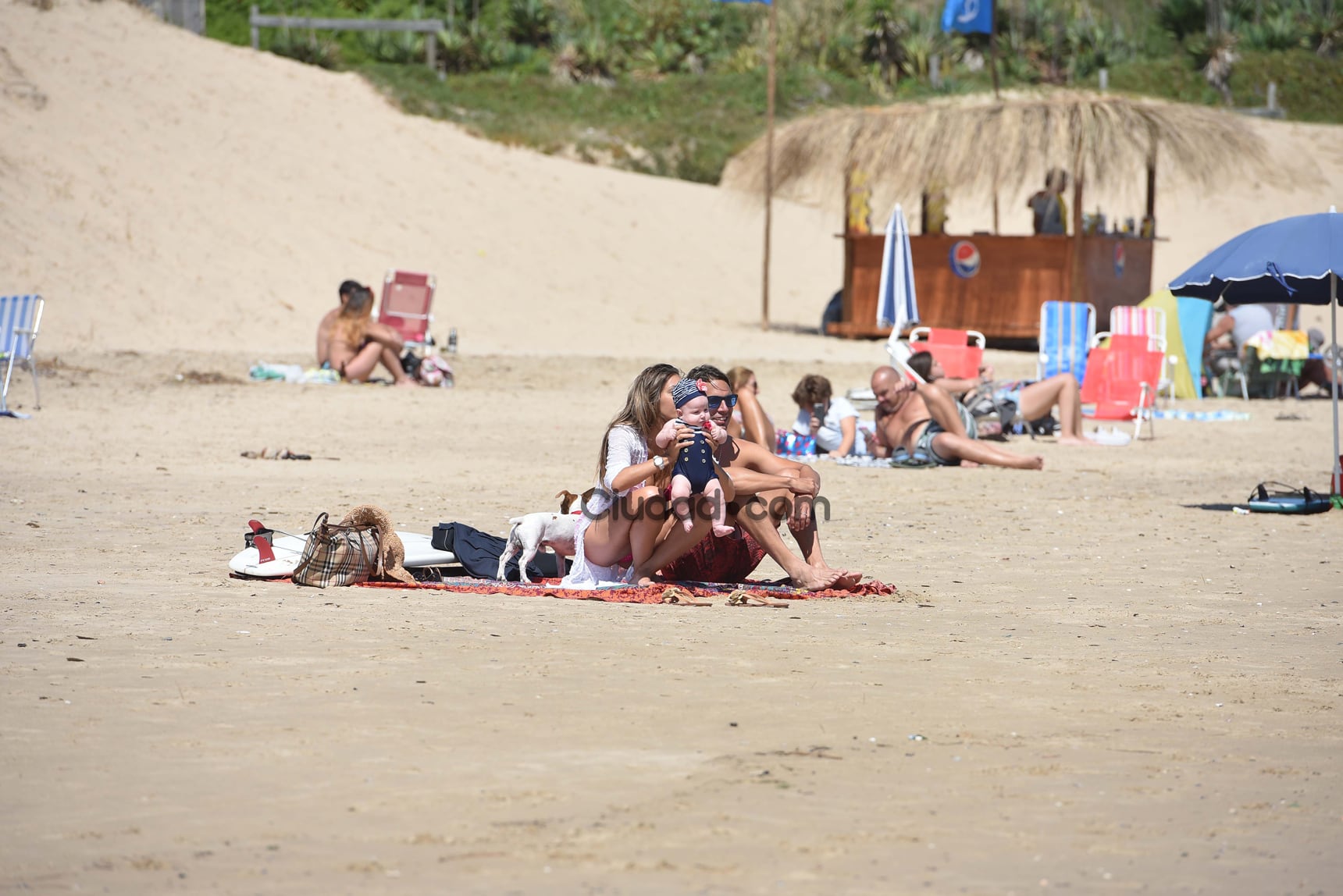 Floppy Tesouro y su lomazo en Punta del Este, a cuatro meses de ser madre de Moorea junto a Rodrigo Fernández Prieto. (Foto: GM Press - Ciudad.com)