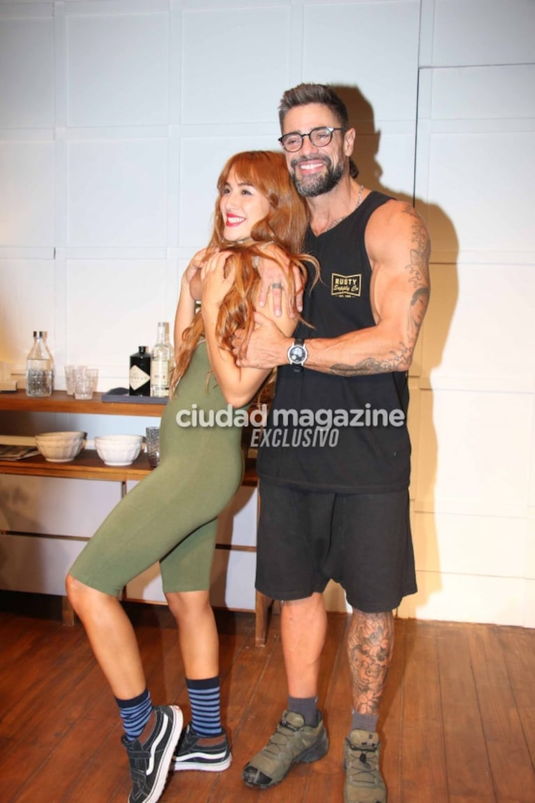 Flor Vigna y Luciano Castro estrenaron la obra El Divorcio, a los besos y mimos: amor arriba y abajo del escenario