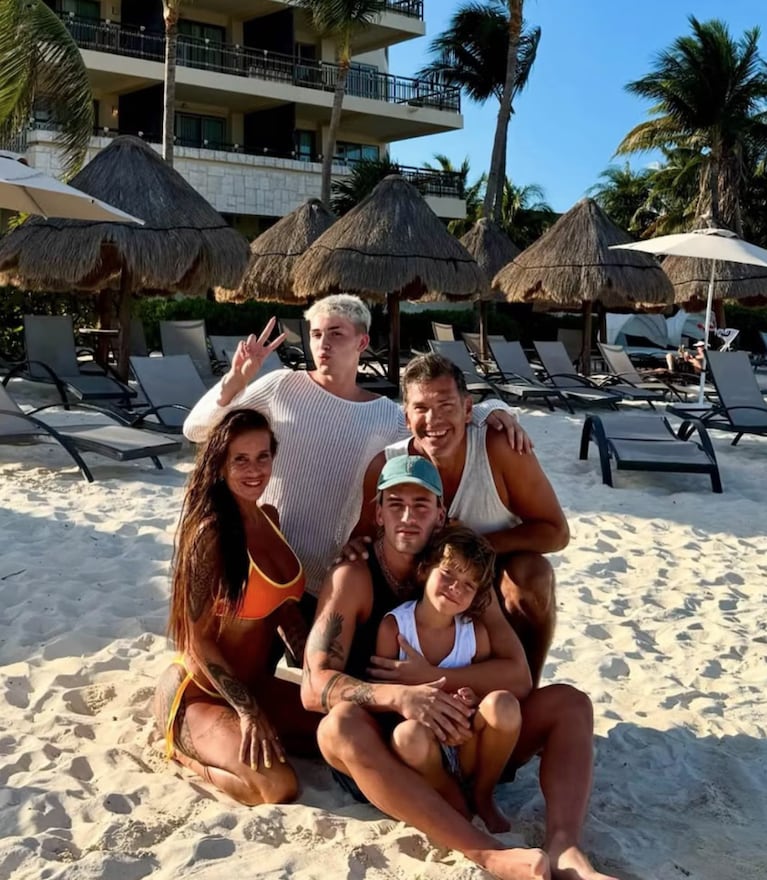 Flor y su familia de vacaciones. Foto: IG | flor_de_p