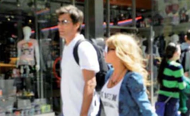 Florencia Peña, en Nueva York junto a su novio. (Foto: Paparazzi)