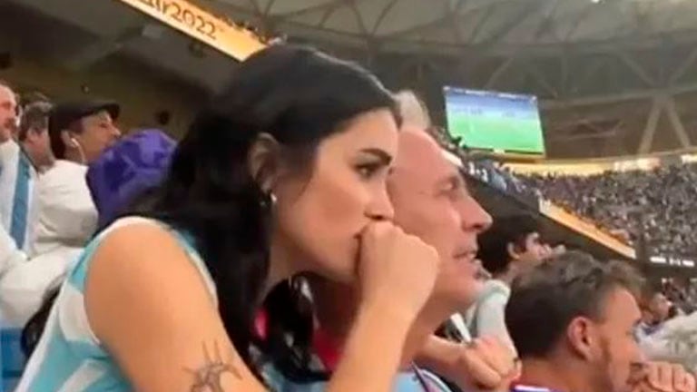 Fuerte repudio a un hincha que acosó a Lali Espósito en la final del Mundial Qatar 2022 