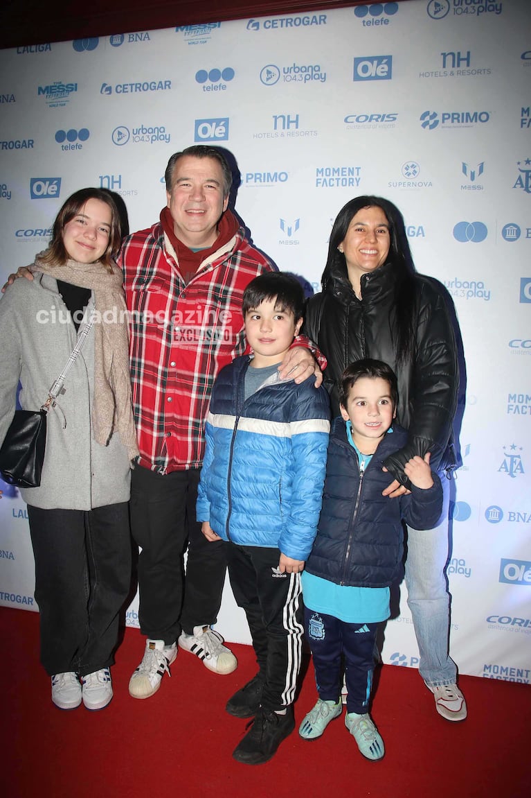 Gastón Recondo y su familia (Foto: Movilpress)