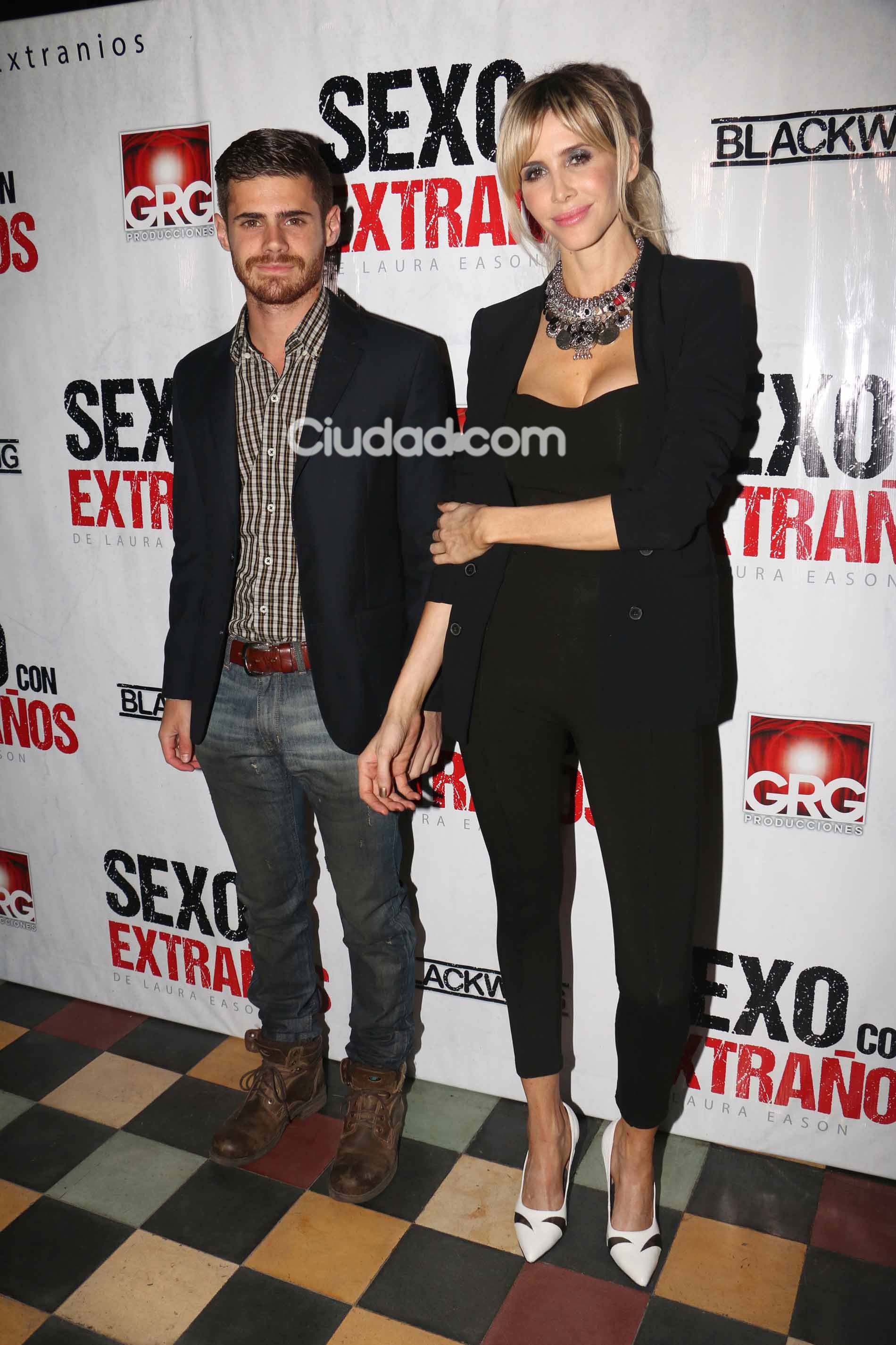 Gastón Soffritti y Guillermina Valdés, en la presentación de Sexo con extraños (Foto: Movilpress)