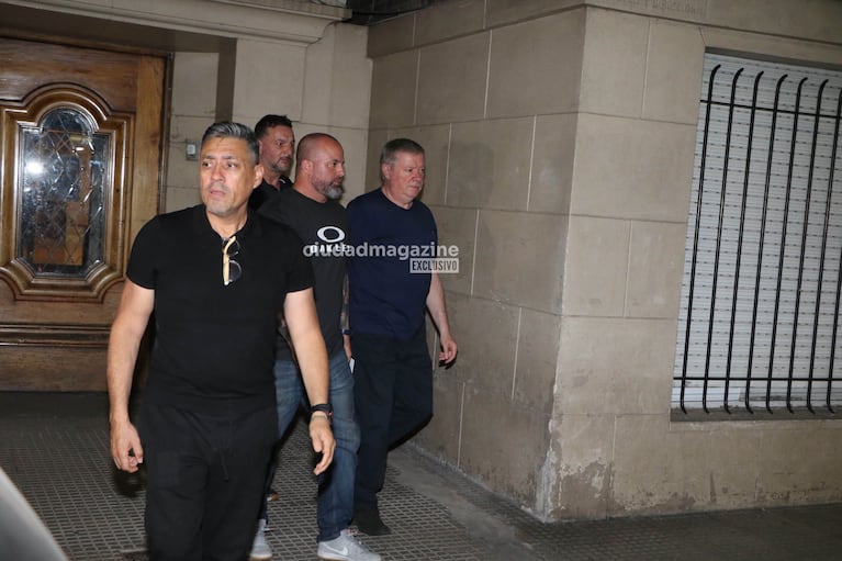 Geoff, el padre de Liam Payne, en el cementerio británico (Foto: Ramiro Souto).