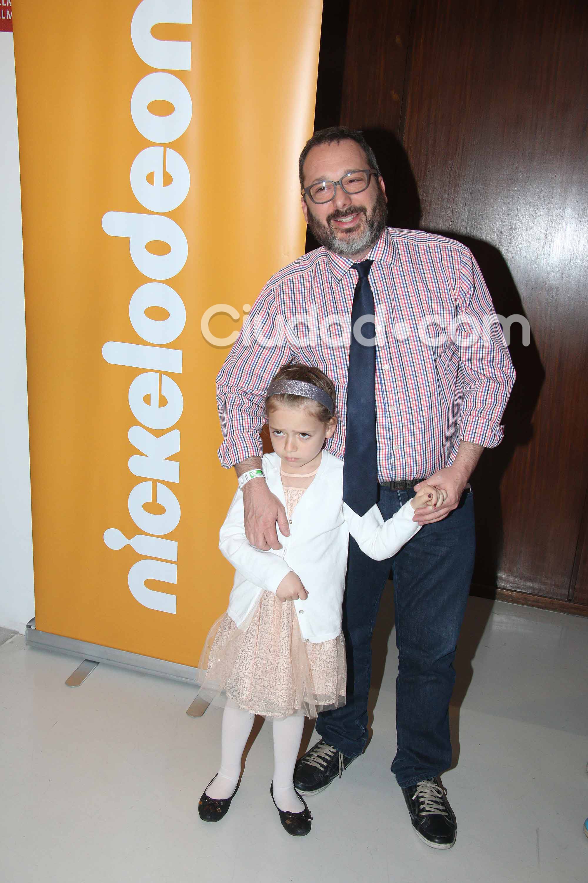 Gerardo Rozín con su hija Elena en los KCA Argentina. (Foto: Movilpress) 