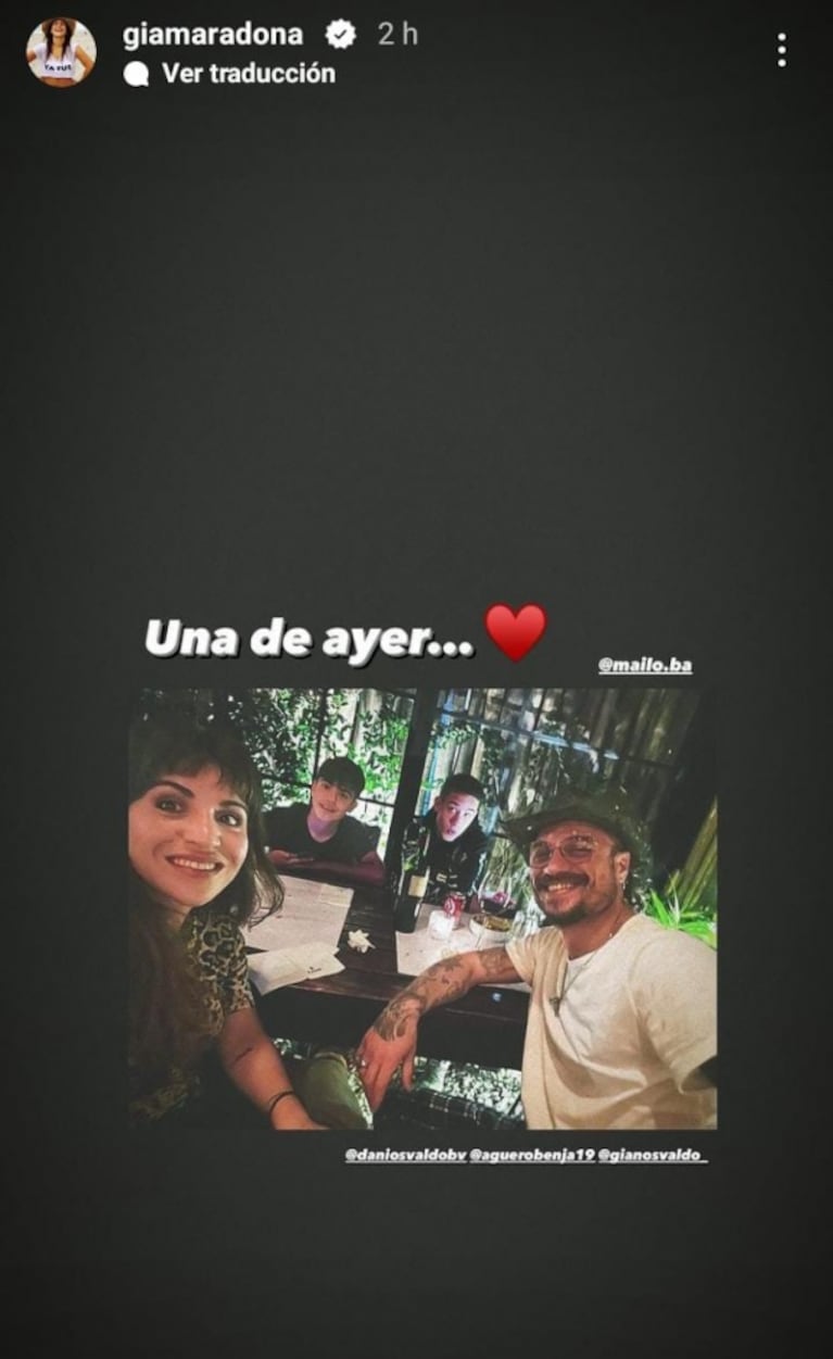 Gianinna Maradona, Claudia Villafañe, Daniel Osvaldo y su hijo mayor alentaron a Benjamín Agüero