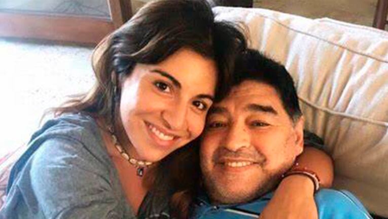 Gianinna Maradona hizo un fuerte descargo el día que su papá hubiera cumplido 62 años.