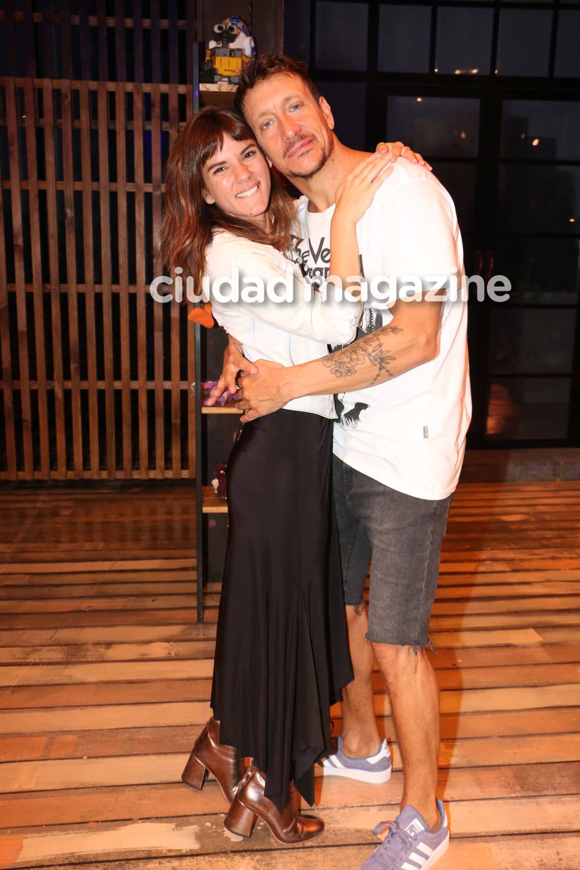 Gimena Accardi y Nicolás Vázquez en el estreno de Una semana nada más. (Fotos: Movilpress)