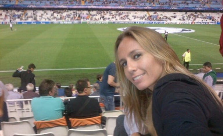 Gisela Dulko en la platea viendo a Fernando Gago por la Champions League. (Foto: @Gidulko)