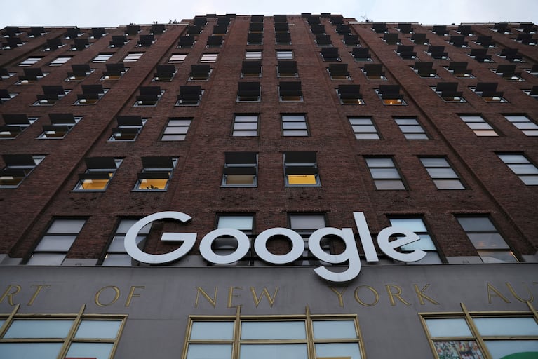 Google ha extendido el almacenamiento gratuito para algunas cuentas antiguas de G Suite, prolongando sus suscripciones.

