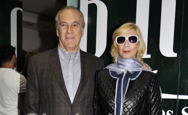 Graciela Dufau y su marido Hugo Urquijo en el estreno de La Cabra. (Foto: Jennifer Rubio)