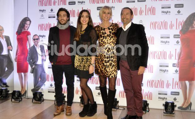 Guillermo Francella y su familia. (Foto: Jennifer Rubio-Ciudad.com)