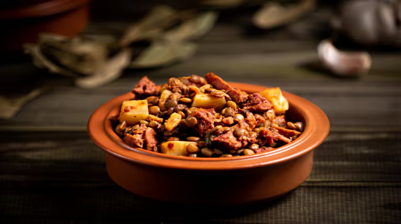 Guiso de lentejas: el plato contundente y reconfortante que todos eligen para el frío