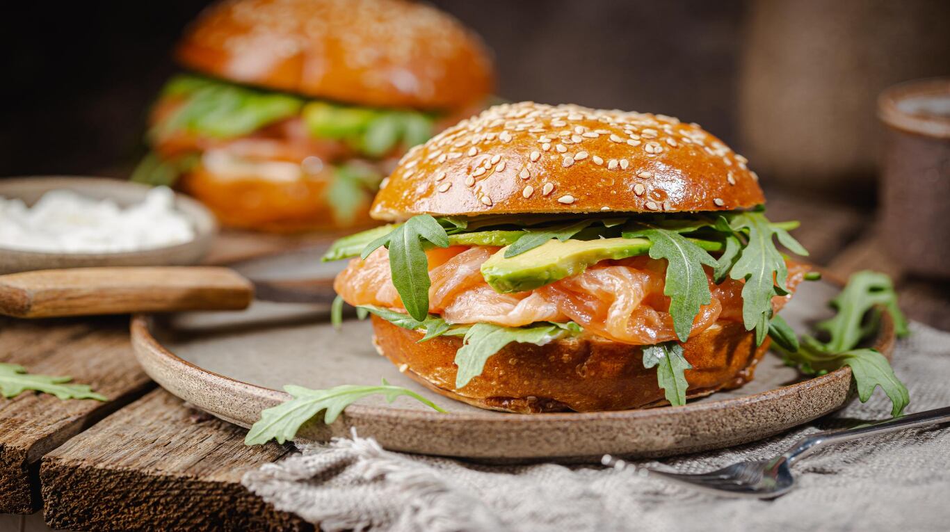 Hamburguesa de salmón rosado 